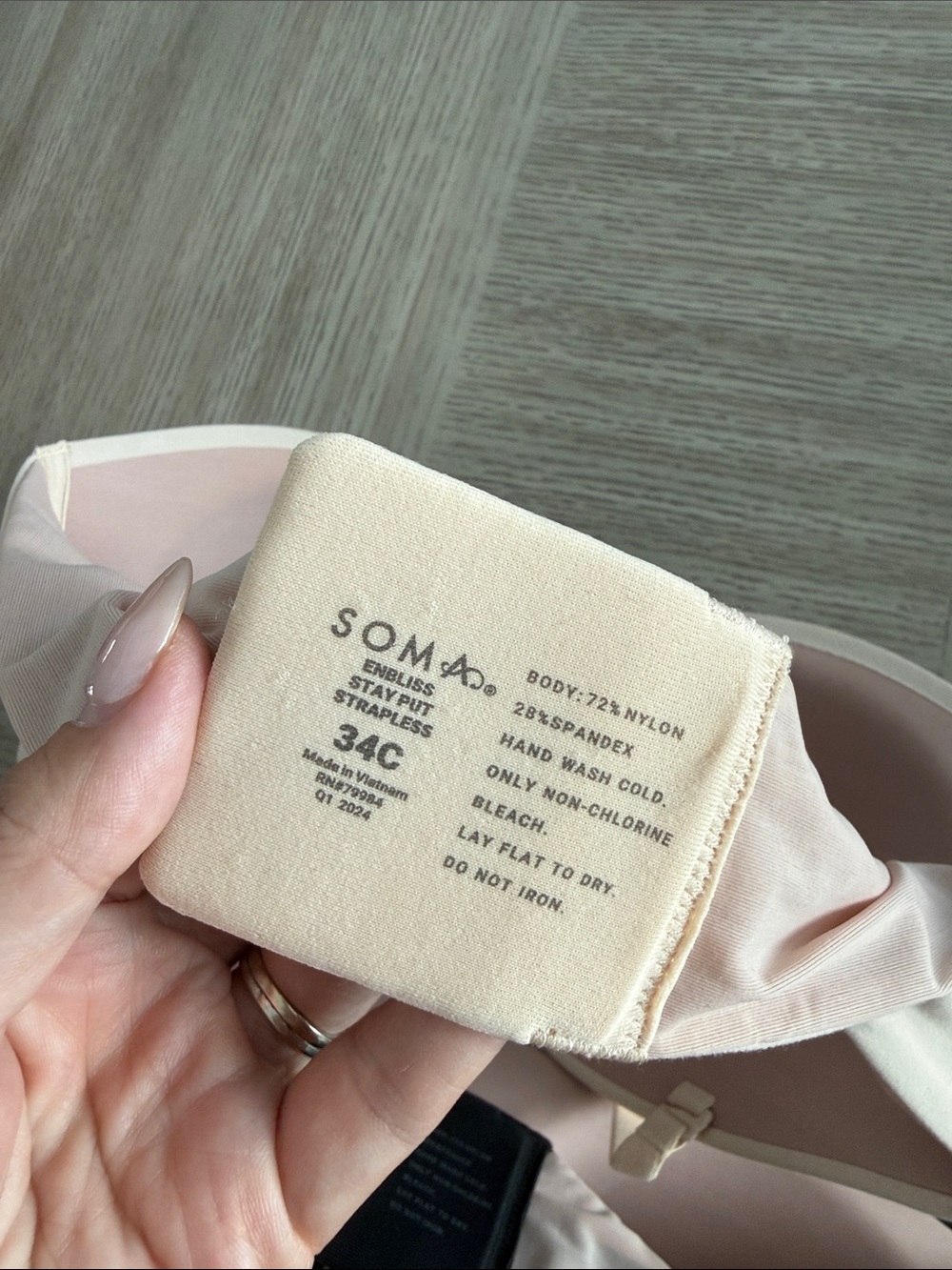 Soma Strapless Convertible Bra - Black & Cream - Picture 4 of 6